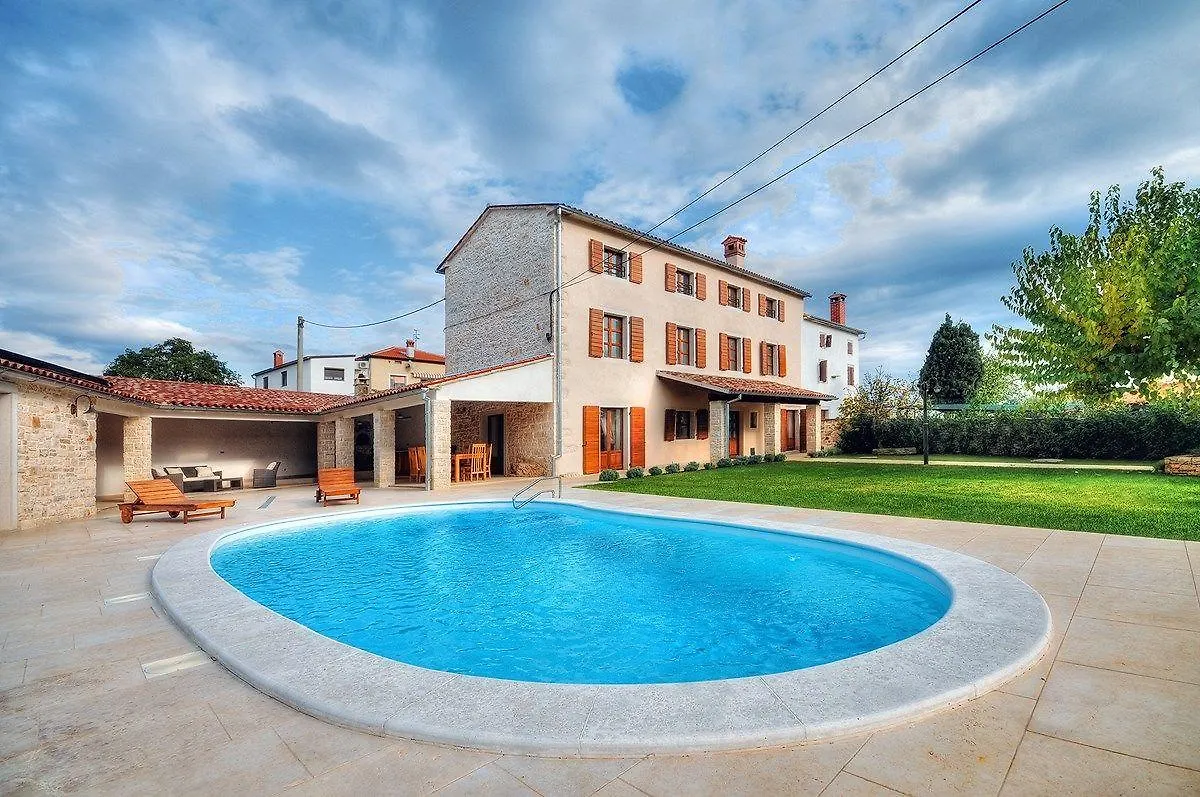 Villa Silvano Golas 0*,  Croatia